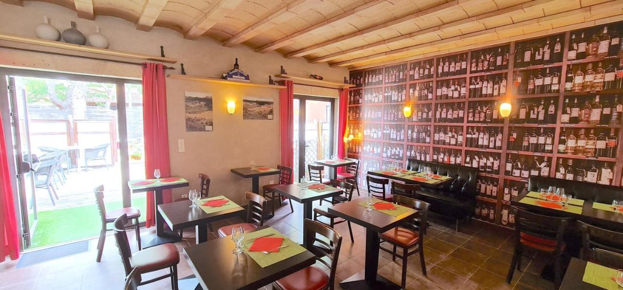 Hotel Du Mas Vinassan Екстериор снимка