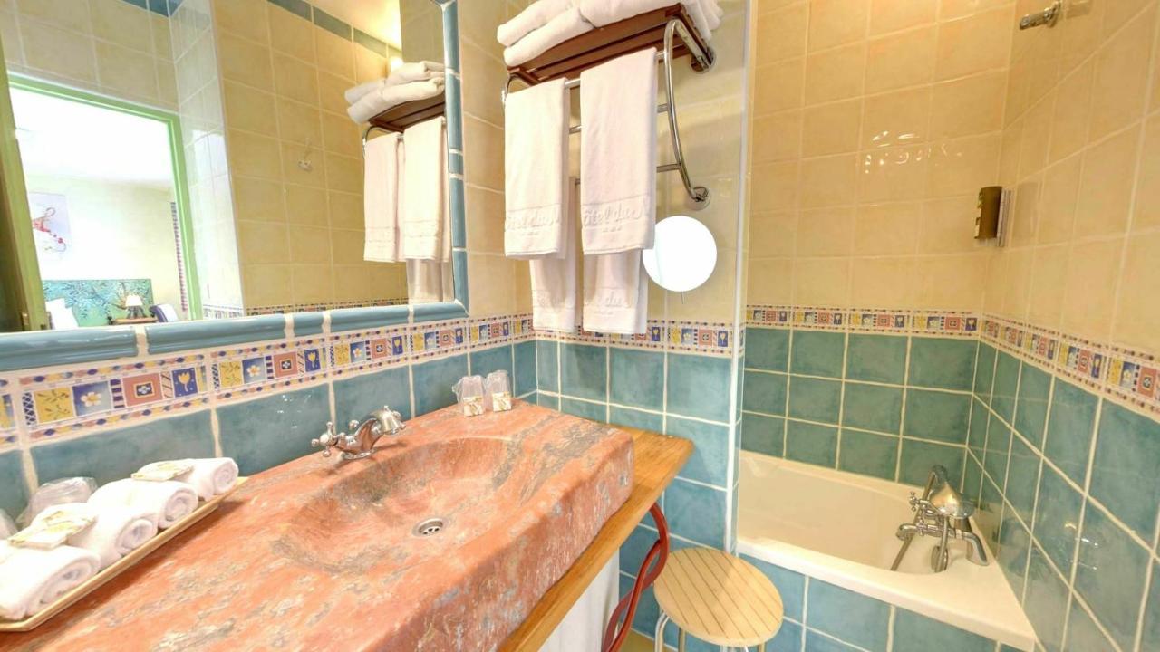 Hotel Du Mas Vinassan Екстериор снимка